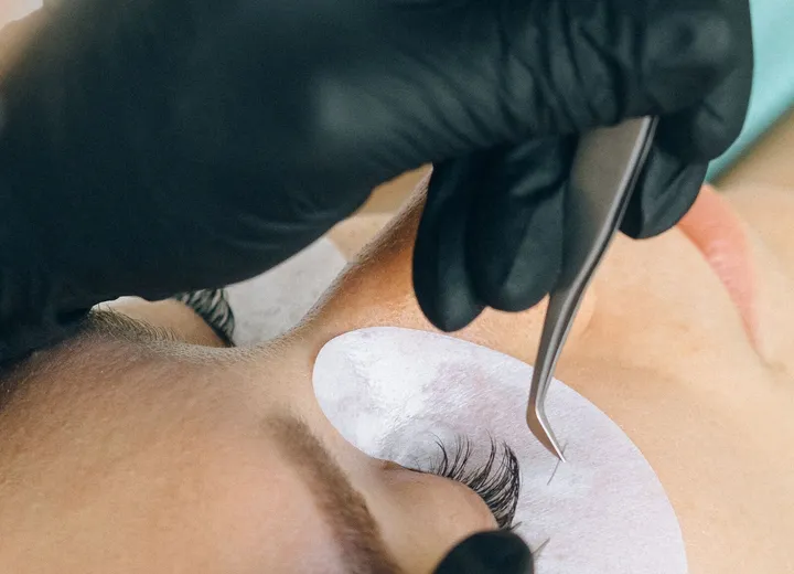 Prodlužování řas — Tria Beauty Olomouc